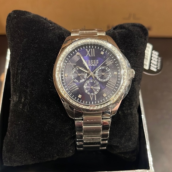 Brand new Versus Versace Elmont Swarovski Stainless Steel Watch Unisex - Picture 1 of 5